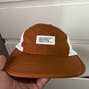 Levi cap